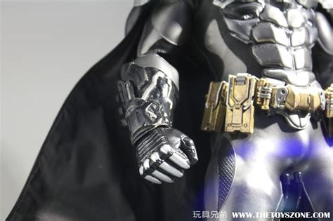 實拍 Hot Toys 神級電玩Batman Arkham Knight蝙蝠俠阿卡漢騎士蝙蝠俠1 6人偶 Toys Zone D 玩具兄弟 Figures Price