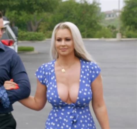 Maryse Huge Milf Boobs Scrolller