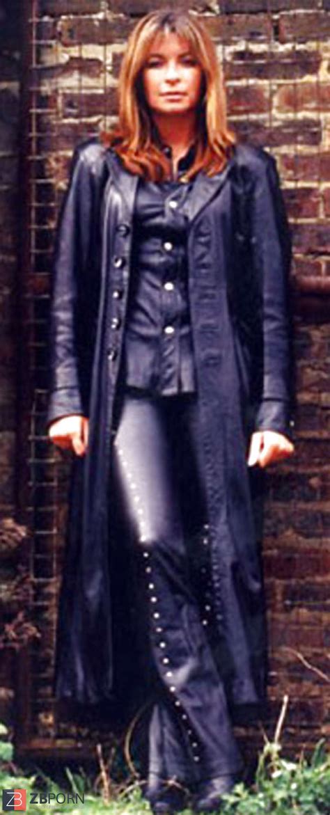 Glossy Fuckbag Bevy ZB Porn