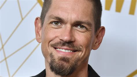 Steve Howey Doença - How Shameless Star Steve Howey's Real-Life Injury Changed Kevin On The Show