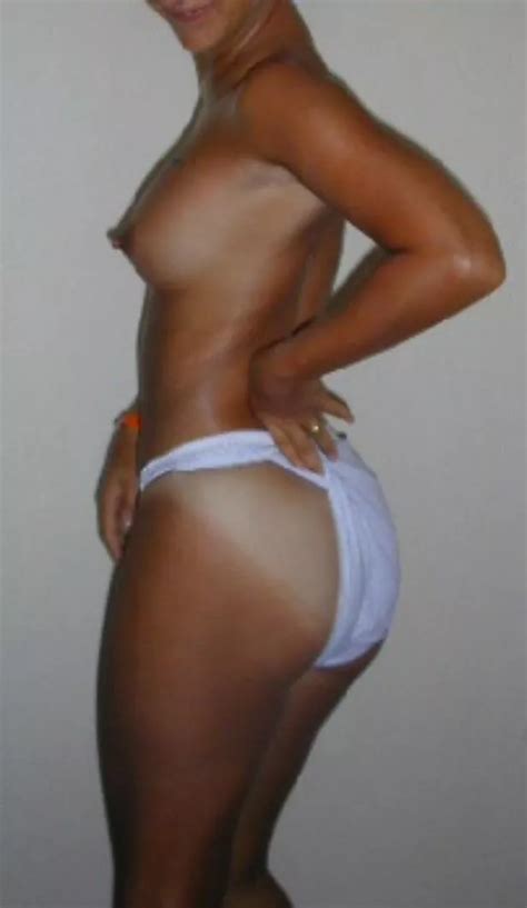 That Over The Shoulder Look Coppertone Tan Nudes Toplessinpanties Nude Pics Org