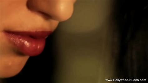 Awesome Brunette Hottie Dancing Naked XNXX