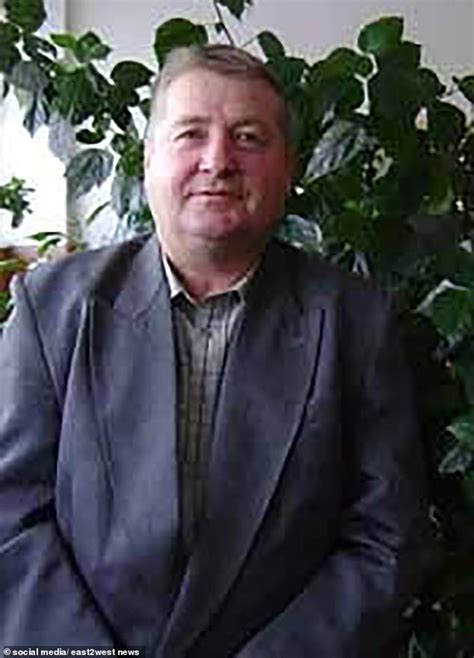 Teacher Resigns After Accidentally Streaming Porn To Classroom But School Wanted To Keep Him