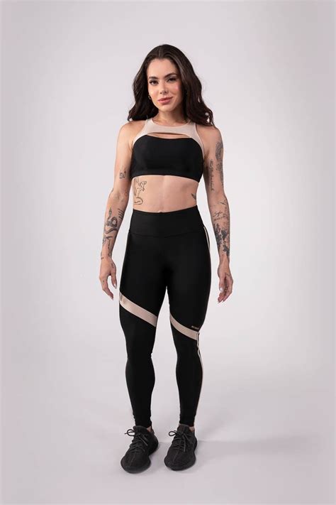 Top Bicolor Abertura No Decote Preto Nude Ref K A Kaisan