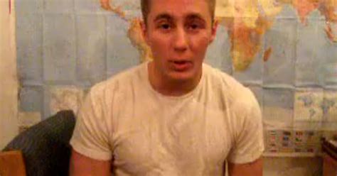 G1 Soldado se assume gay no YouTube após fim do Dont Ask Dont Tell notícias em Mundo