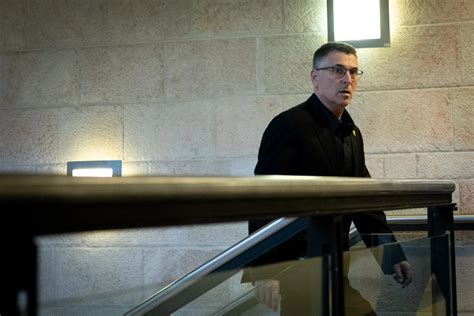 В Ликуде интересуются, стоит ли вернуть в партию Гидеона Саара