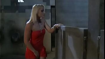 Kathy Campbell Se Cuela En El Ba O De Hombres Y Se La Follan Por El Co O Y El Culo Xvideos