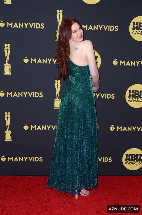 Maitland Ward Pussy Flash At The Xbiz Awards AZNude