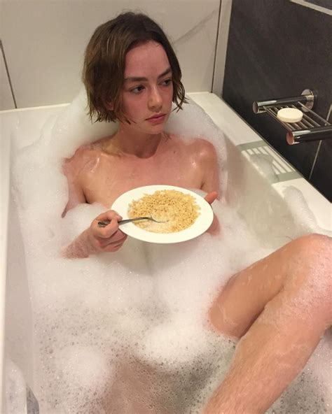 Brigette Lundy Paine Topless Thefappening