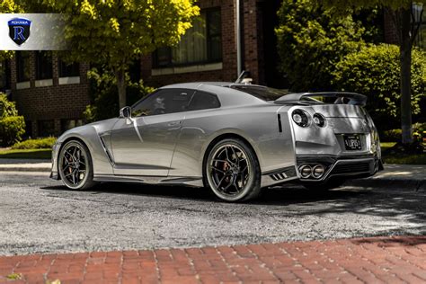 Nissan Gt R R35 Silver Rohana Rfx11 Wheel Front