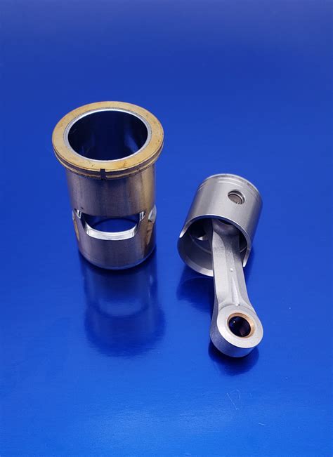 Fuel Tank Pull – The Drake Racing