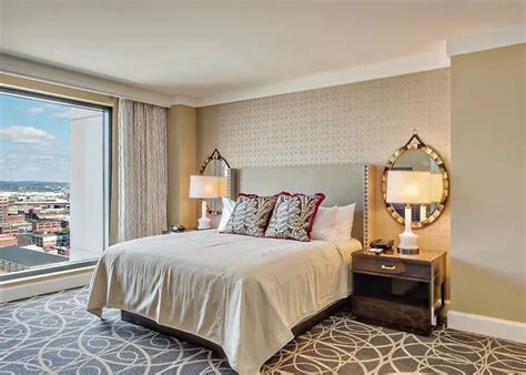 OMNI NASHVILLE HOTEL • TWO BALLROOMS • 5 RESTAURANTS