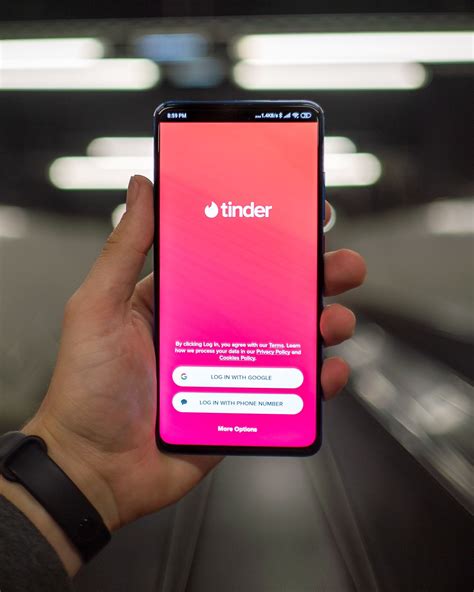 Unlock the Power of Tinder Advertising for Maximum Brand Exposure 1