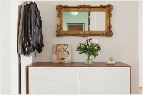 Комод в прихожую: разновидности и полезные советы от дизайнеров