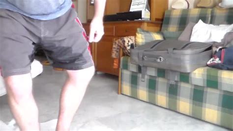 John Pinkelt Ganz In Seine Shorts Pornhub Gay