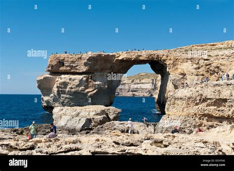 natural arch    limestone    corallian   coast