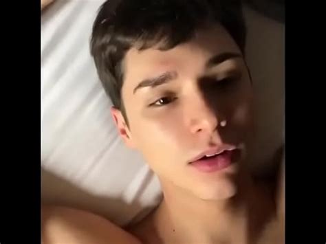 Semen En La Cara Linda XVIDEOS