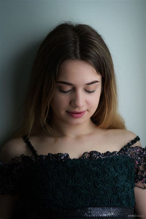 Trinity Free Presenting Trinity Free EB Presenting Trinity Free Trinity Free Medium Porn