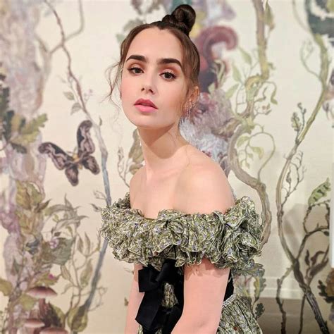 Pin auf Лили Колинз