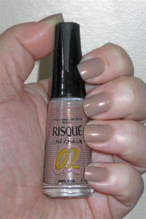 Luz Weber Esmaltes Ouro nude da Risqué