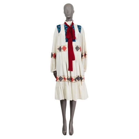 LOEWE Ivory Wool EMBROIDERED PUSSY BOW OVERSIZED Dress M For Sale At 1stDibs