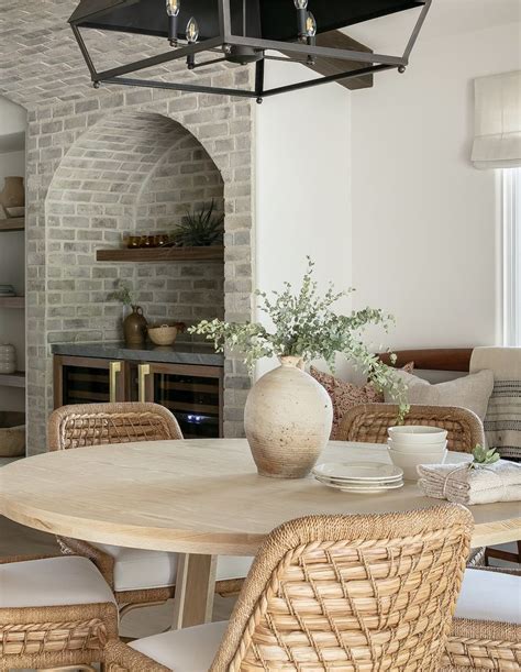 Pin By Caroline Nyambura On Inspiration Spanish Style Kitchen