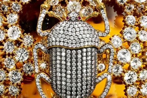 Guerlain Celebrates The Th Anniversary Of The Iconic Bee Bottle With