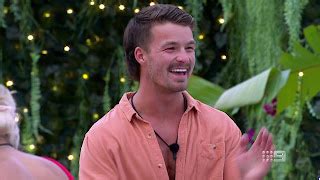 AusCAPS Hugh Yates Nude In Love Island Australia Episode