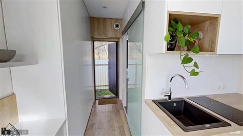 Киев, Осокорки, ул Садовая 136 дом 106 - Представляет Владимир - YouTube