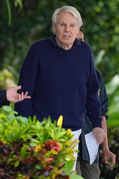 Former Abercrombie Fitch Ceo Mike Jeffries Pleads Not Guilty In Sex Trafficking Case Abc News