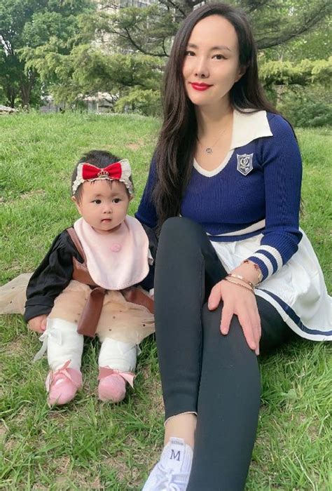 Year Old Gan Lulu Posted A Recent Photo Of Her Daughter Her