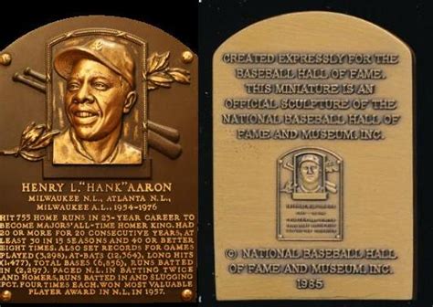 S2: Hank Aaron - 1985 Hall-of-Fame Gallery Mini BRONZE PLAQUE