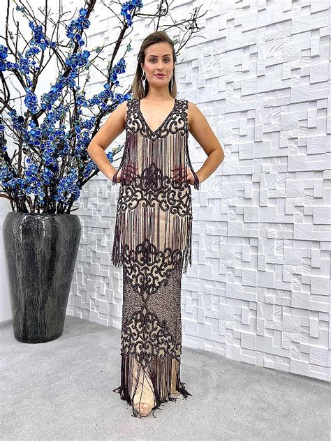 Vestido Magali Longo Nude Franjas Clutch Brinde Ostentacione Vestidos