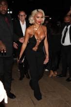 Saweetie Sexy Shows Off Her Hot Boobs In A Lace Up Blouse At The Tom Ford Fashion Show During