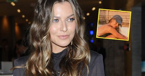 Anna Lewandowska Pozowa A W Bikini Fani Komentuj Tak Zareagowa A Przegl D Sportowy Onet