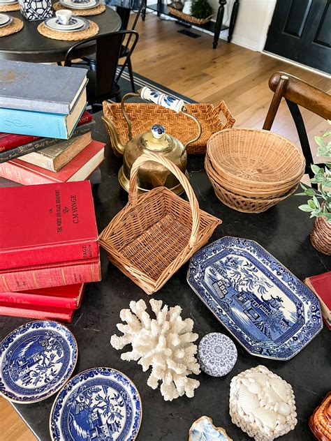 Best Thrift Store Decorating Ideas: How To Decorate With Thrift Store