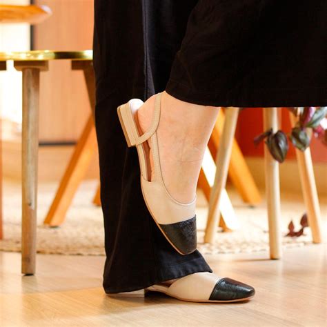 Sapatilha Vestige Slingback Nude Biqueira