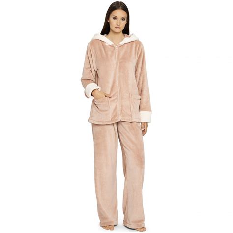 Lingerie Of The Week Blush Lingerie Lara Lounge Set