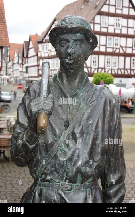 Bronze Figures Hi Res Stock Photography And Images Alamy
