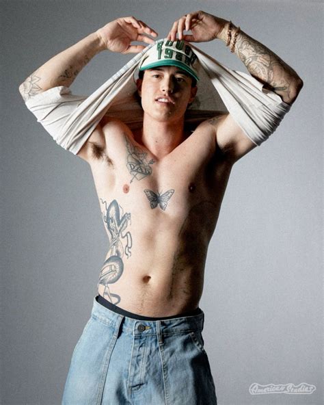 Too Hot To Handle S Harry Jowsey Has Made M On Onlyfans Artofit