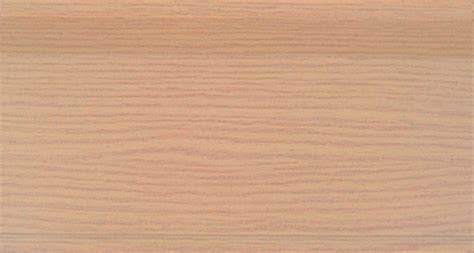 Водяной теплый плинтус