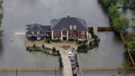 Photos Historic Flooding Devastates The Houston Area