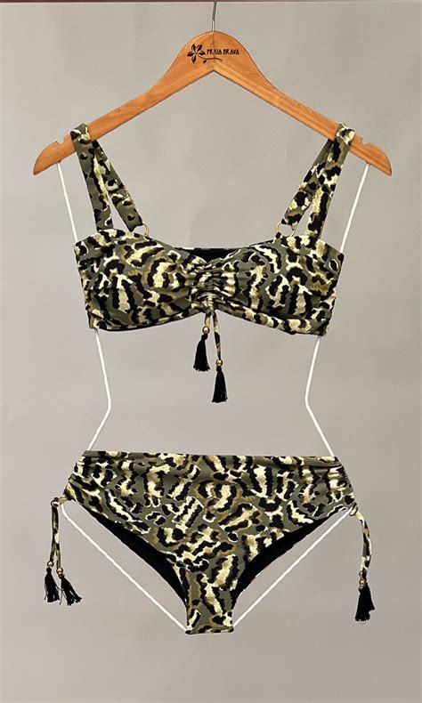 9 Hot Sexy Alessa Brava Bikini Pics