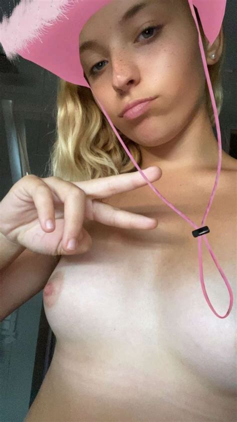 Whoa This Blonde Beauty 1558864 NameThatPorn