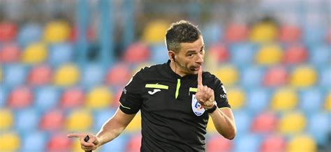 Arbitrul F Cut Praf De Mihai Stoica Delegat La Sepsi Fcsb La Zile