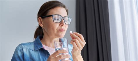 how to relieve sinus pressure at home