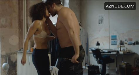 MARIA SCHRADER Nude AZNude