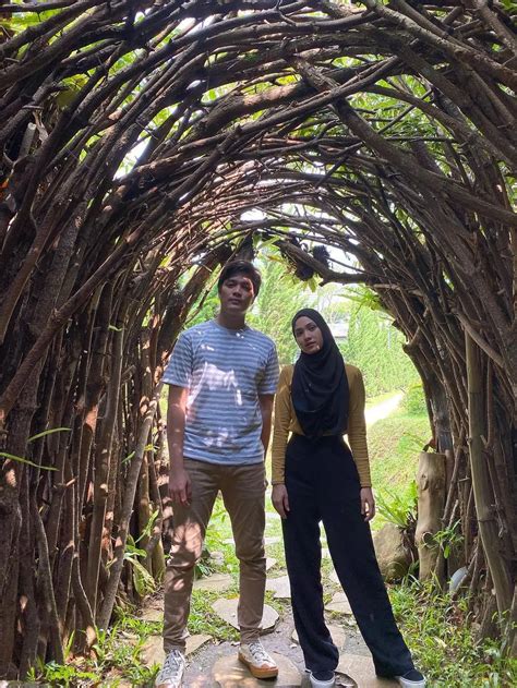 Sering Dikira Pacar Ini Potret Kebersamaan Cut Syifa Dan Teuku Anwar Hot Liputan