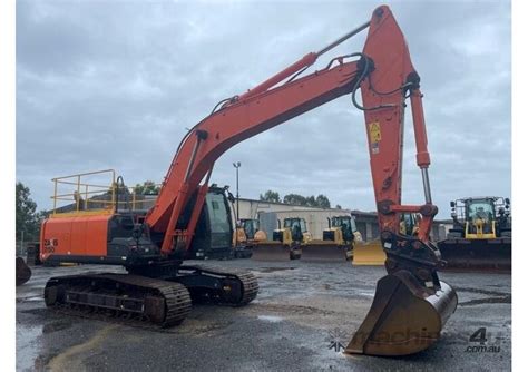 Used 2017 Hitachi 2017 Hitachi ZX250 5B Excavator Excavator In