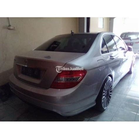 Mobil Sedan Bekas Mercedes Benz Mercy 2010 C250 Avg Second Murah Di